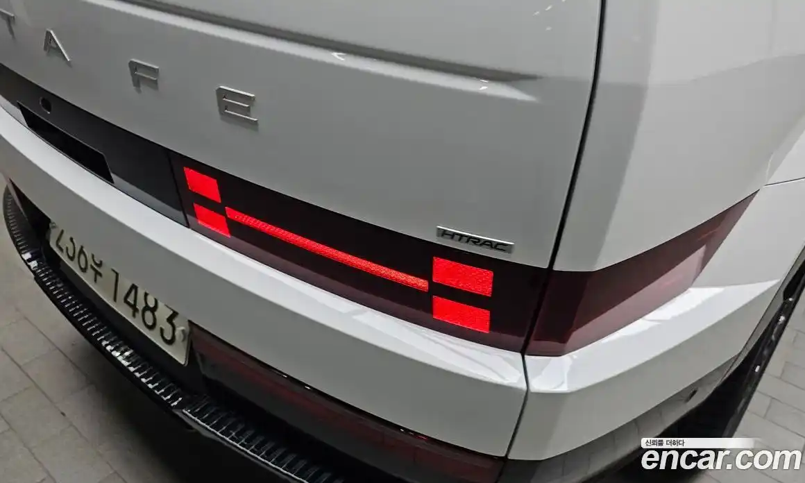 Hyundai Santa Fe 2023 1.6 гидро в Москве № 2123127, фото 9