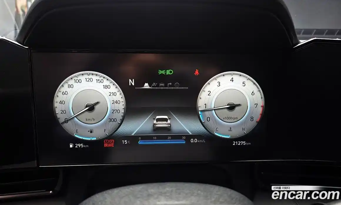 Hyundai Avante 2021 2.0 механика в Москве № 2123156, фото 11