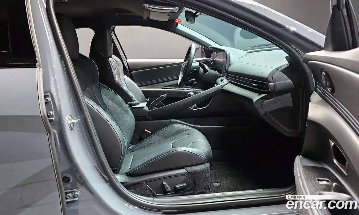 Hyundai Avante 2021 2.0 механика в Москве № 2123156, фото 16