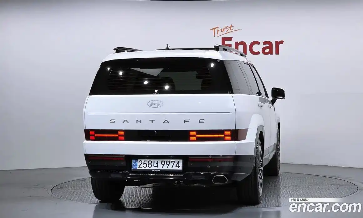 Hyundai Santa Fe 2024 2.5 гидро в Москве № 2123170, фото 4