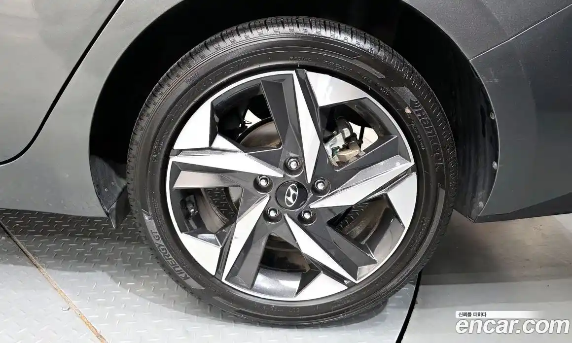 Hyundai Avante 2022 1.6 гидро в Москве № 2123251, фото 7