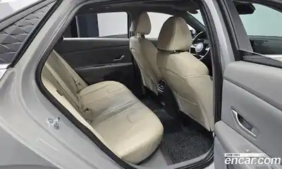 Hyundai Avante 2024 1.6 гидро в Москве № 2123538, миниатюра 11
