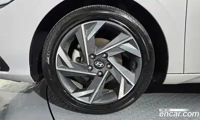 Hyundai Avante 2024 1.6 гидро в Москве № 2123538, миниатюра 5