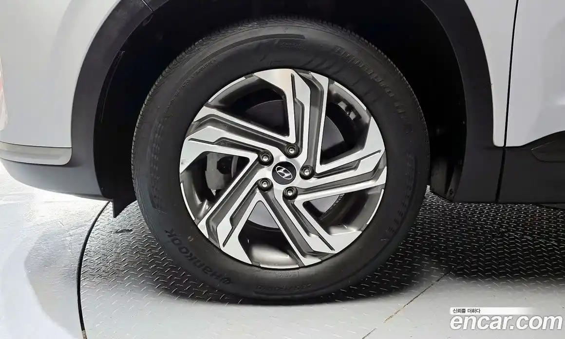 Hyundai Santa Fe 2021 2.5 гидро в Москве № 2123716, фото 5