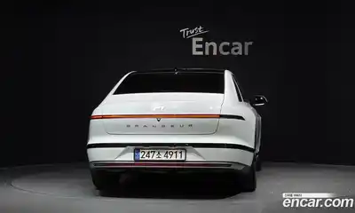 Hyundai Grandeur 2023 2.5 гидро в Москве № 2123892, миниатюра 4