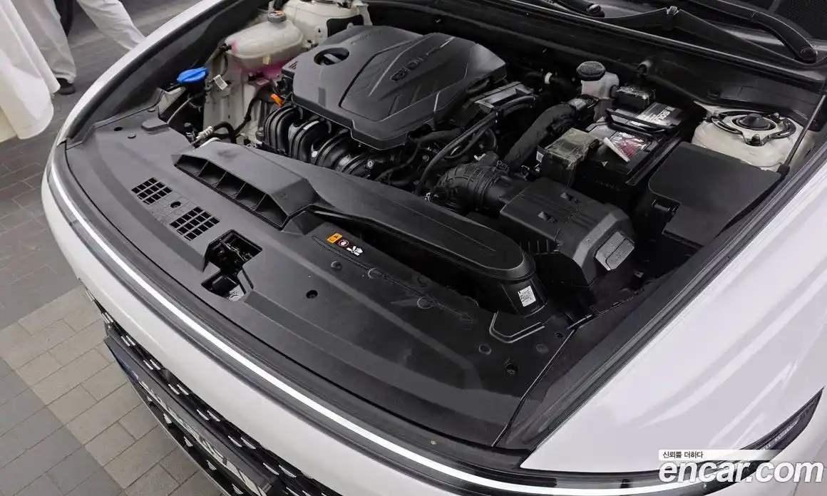Hyundai Grandeur 2023 2.5 гидро в Москве № 2123892, фото 6