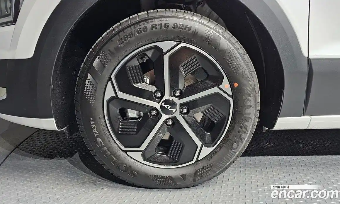 Kia Niro 2026 1.6 гидро в Москве № 2123990, фото 5