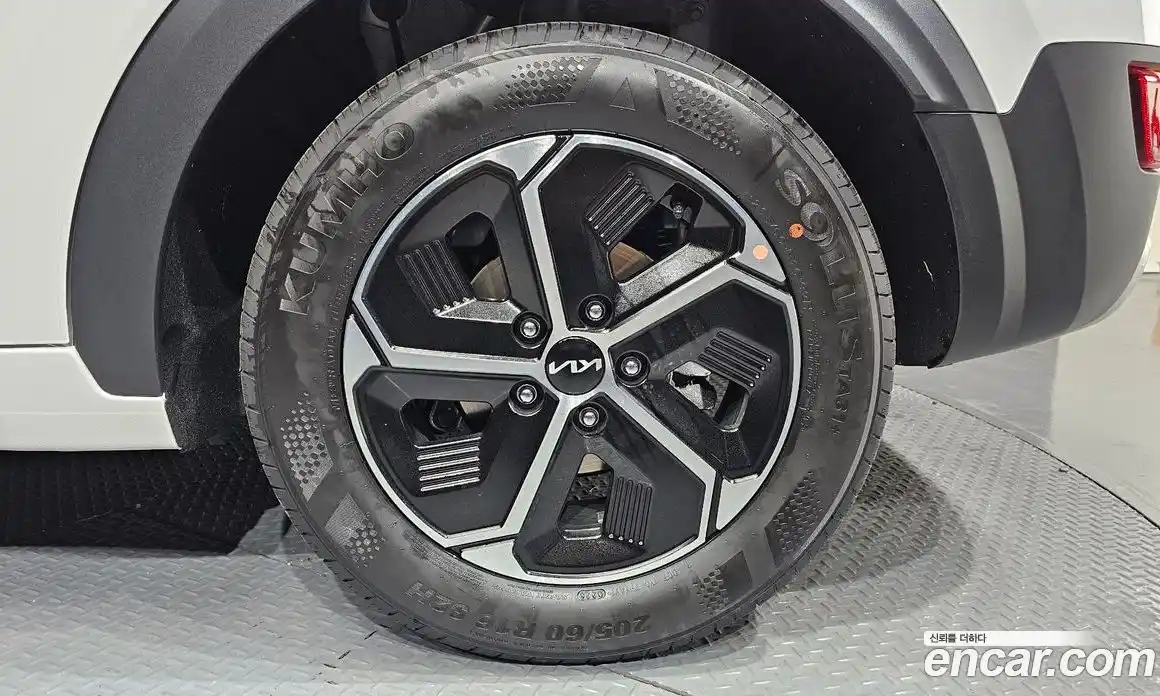Kia Niro 2026 1.6 гидро в Москве № 2123990, фото 7