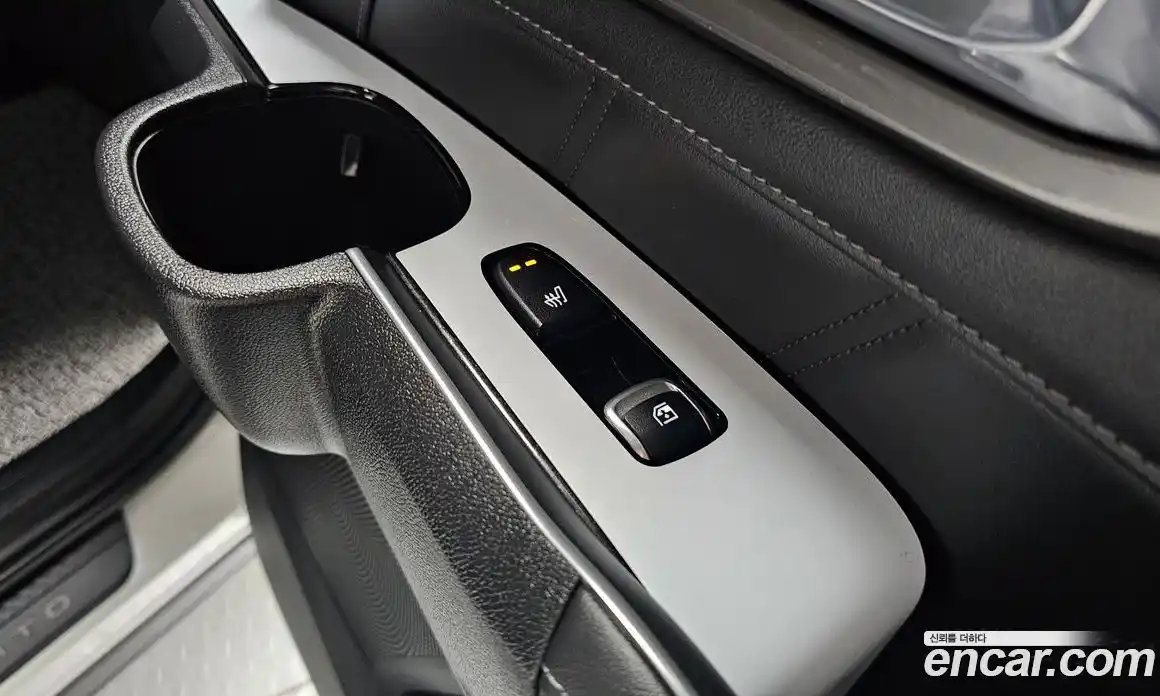 Kia Sorento 2024 2.5 гидро в Москве № 2124112, фото 25