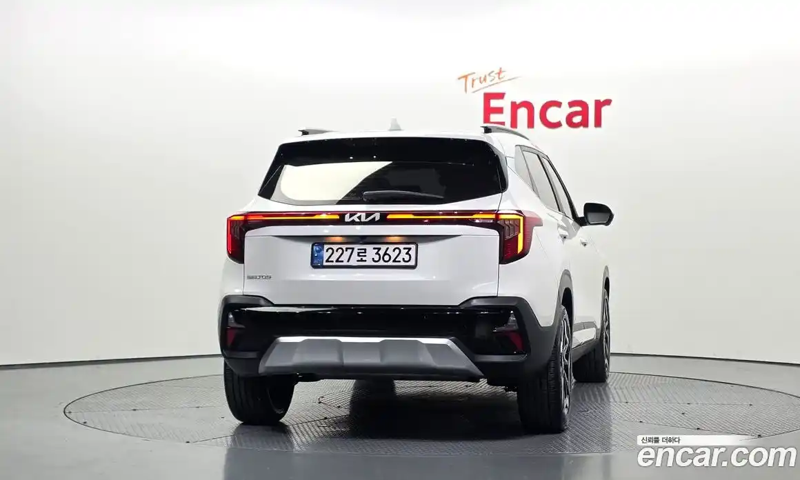 Kia Seltos 2024 1.6 гидро в Москве № 2124486, фото 4