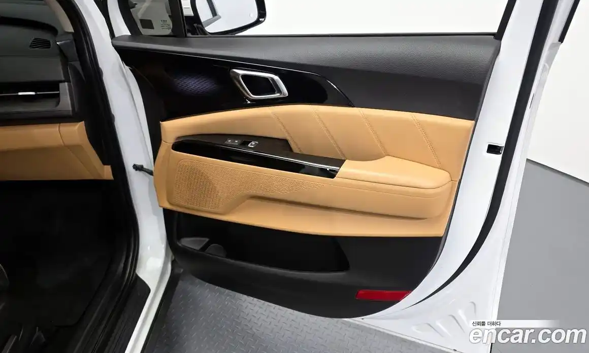 Kia Canival 2022 3.5 гидро в Москве № 2124555, фото 14