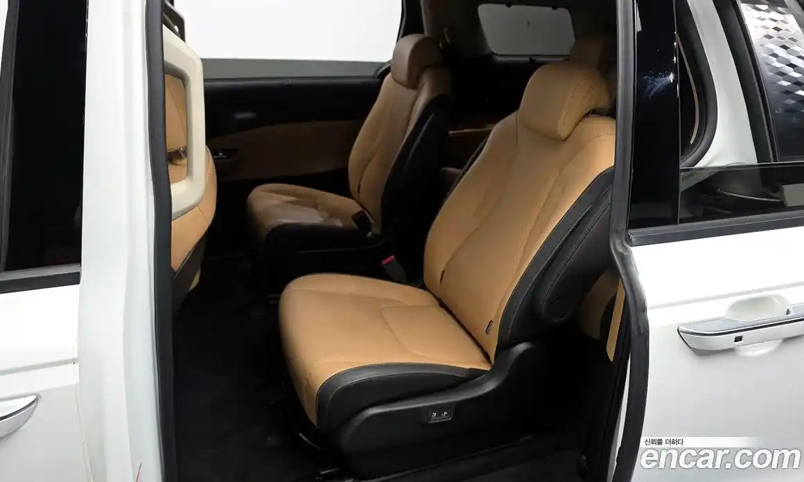 Kia Canival 2022 3.5 гидро в Москве № 2124555, фото 16