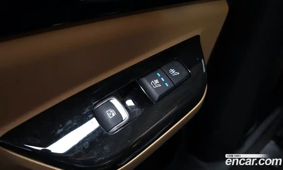 Kia Canival 2022 3.5 гидро в Москве № 2124555, фото 25