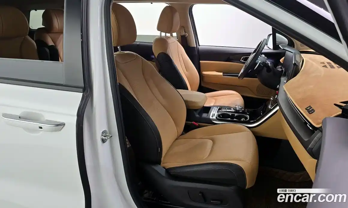 Kia Canival 2023 3.5 гидро в Москве № 2124765, фото 12