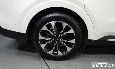 Kia Canival 2023 3.5 гидро в Москве № 2124765, миниатюра 5
