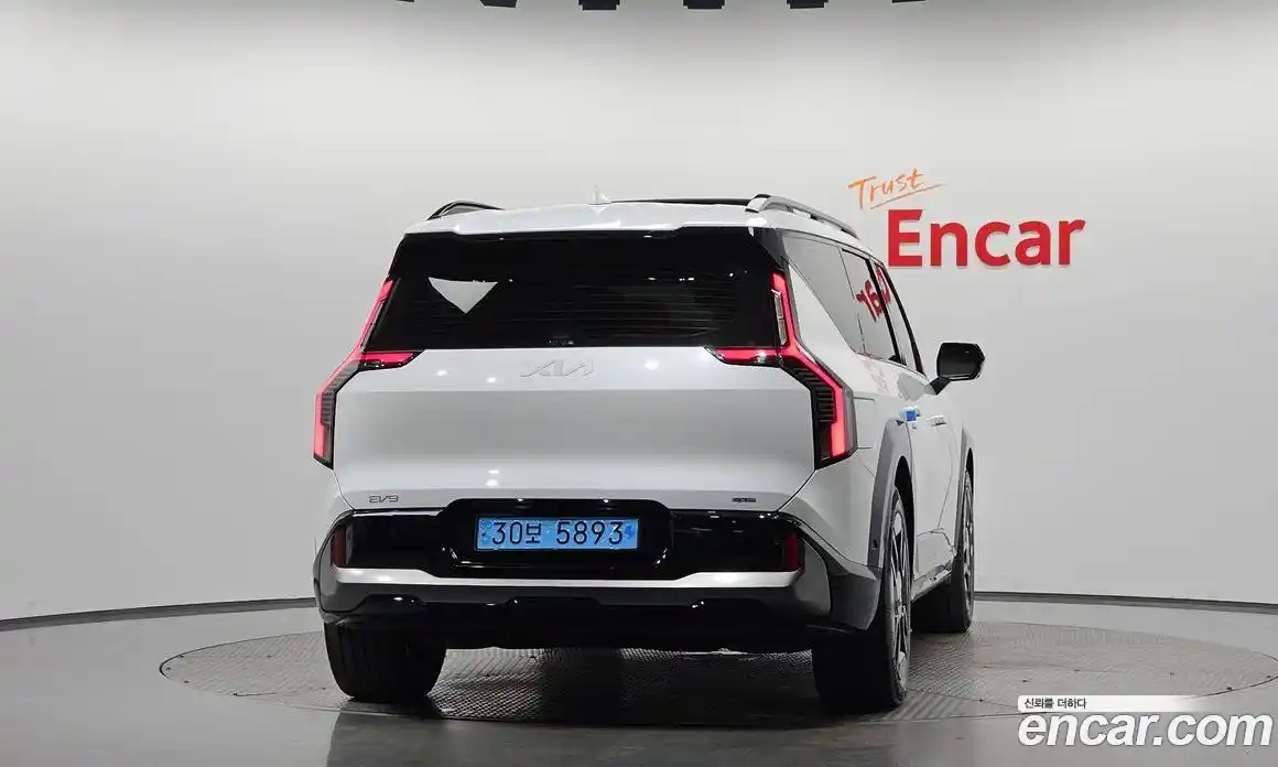 Kia EV9 2024 0.2 гидро в Москве № 2125018, фото 3