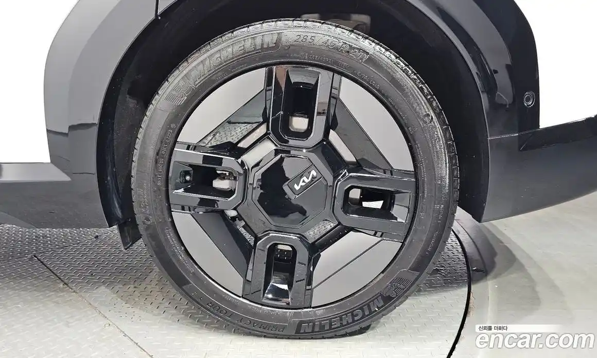 Kia EV9 2024 0.2 гидро в Москве № 2125018, фото 6
