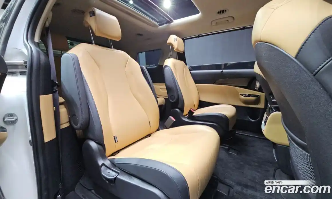 Kia Canival 2023 2.2 гидро в Москве № 2125323, фото 18