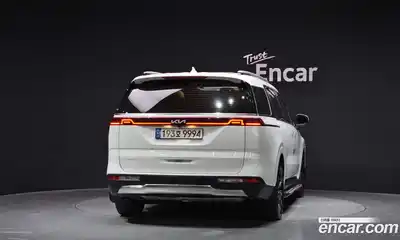 Kia Canival 2023 2.2 гидро в Москве № 2125323, миниатюра 4