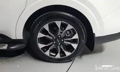 Kia Canival 2023 2.2 гидро в Москве № 2125323, миниатюра 7