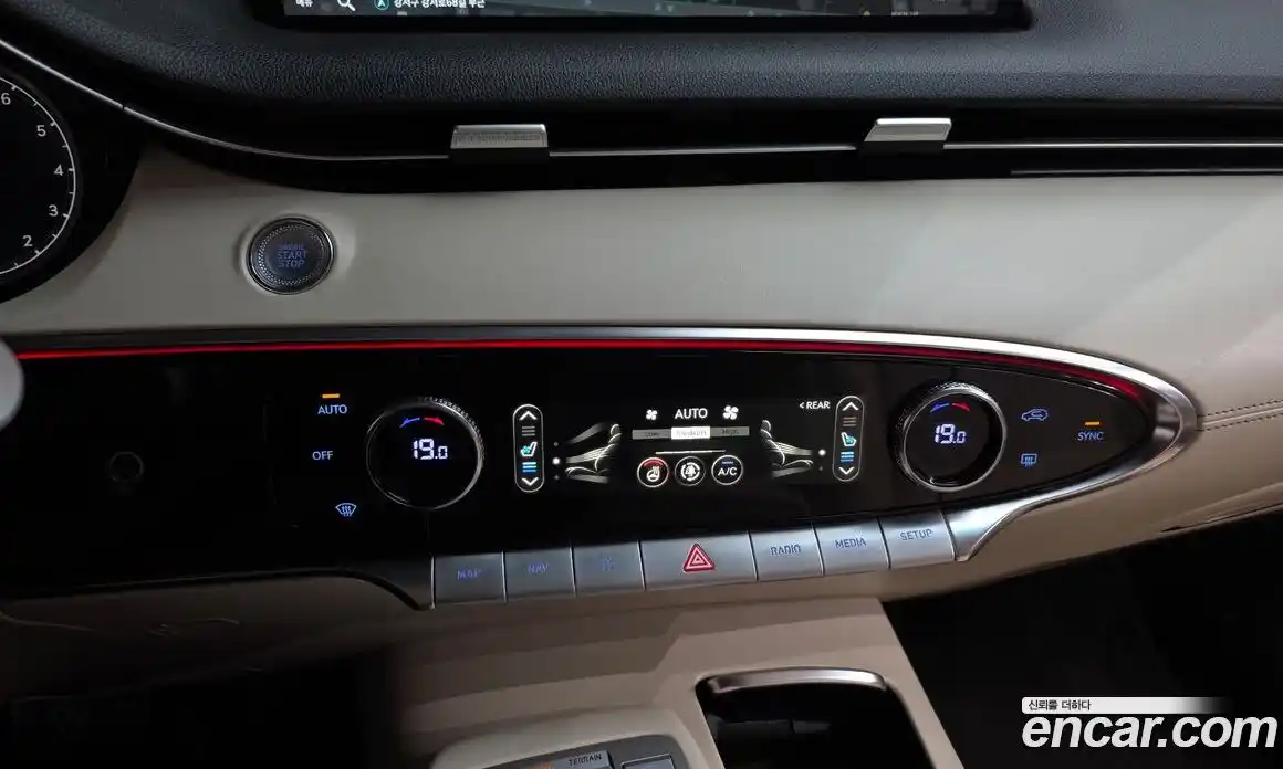 Genesis GV70 2021 2.5 гидро в Москве № 2125424, фото 23