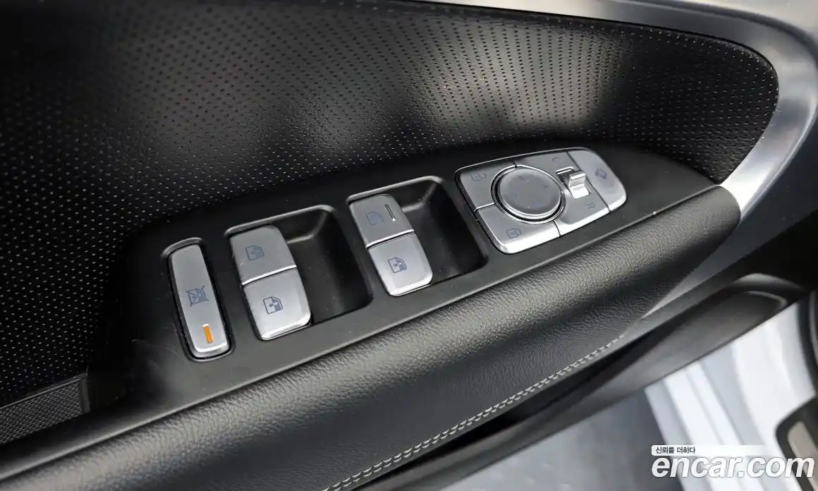 Genesis G70 2020 2.0 гидро в Москве № 2125810, фото 19