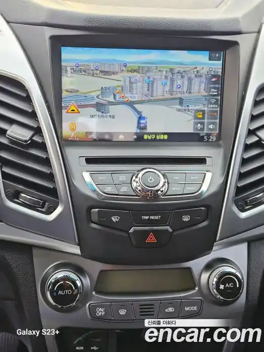 SsangYong Korando 2015 2.0 гидро в Москве № 2126674, фото 17