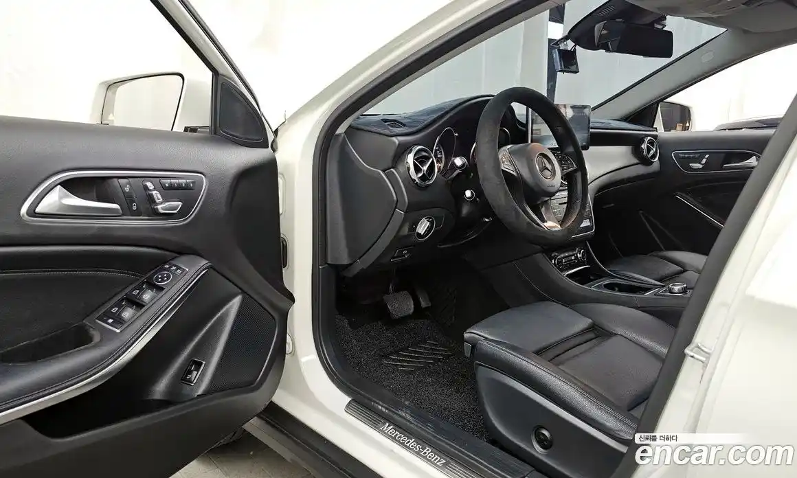 Mercedes-Benz GLA-Class 2017 2.0 гидро в Москве № 2127678, фото 13