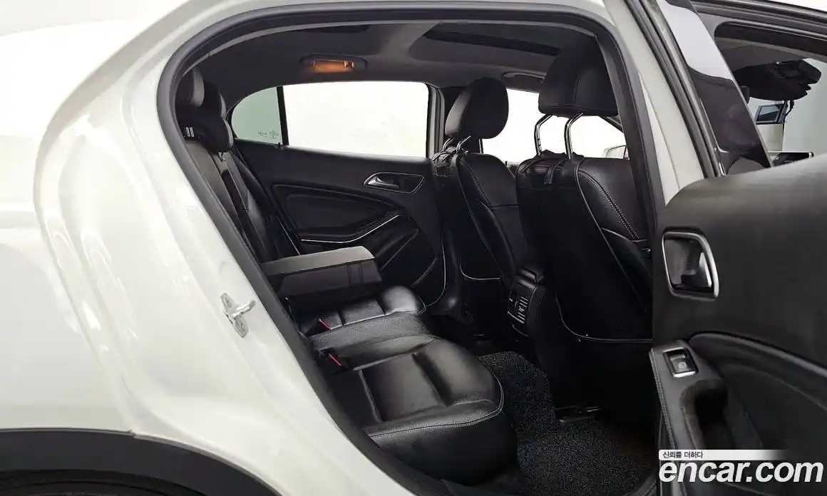 Mercedes-Benz GLA-Class 2017 2.0 гидро в Москве № 2127678, фото 18