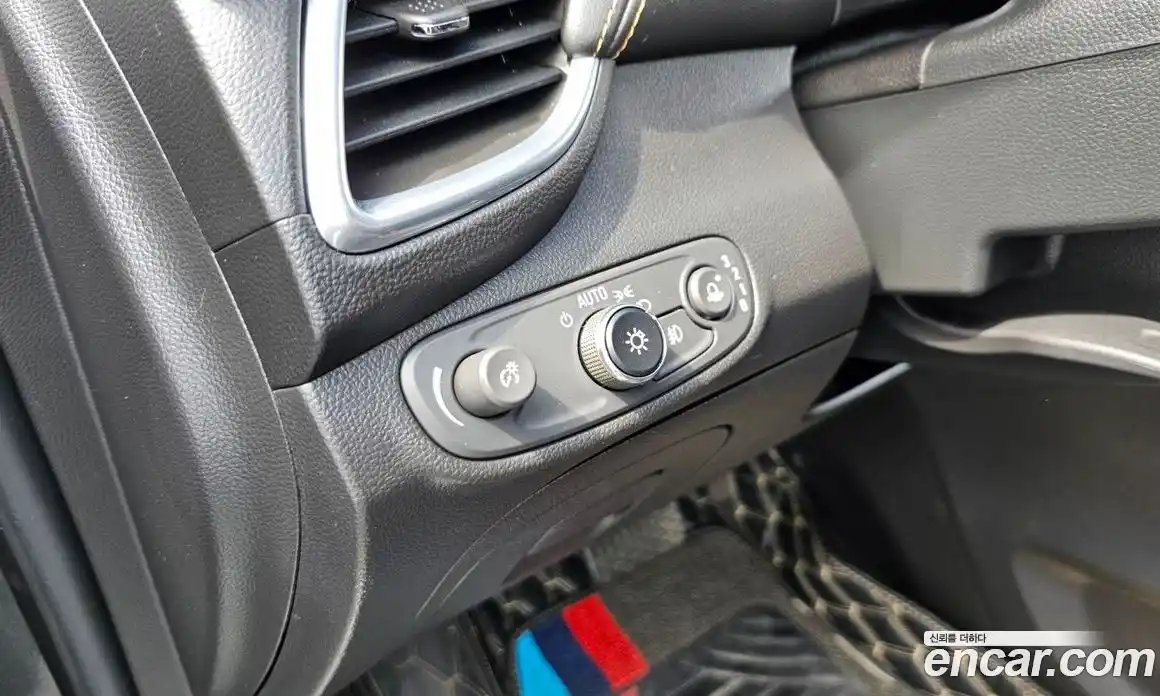 Chevrolet Trax 2018 1.6 гидро в Москве № 2127945, фото 26