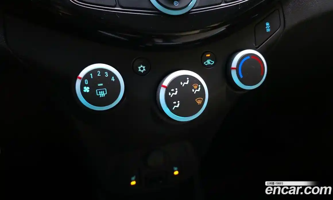 Chevrolet Spark 2013 1.0 гидро в Москве № 2128099, фото 17