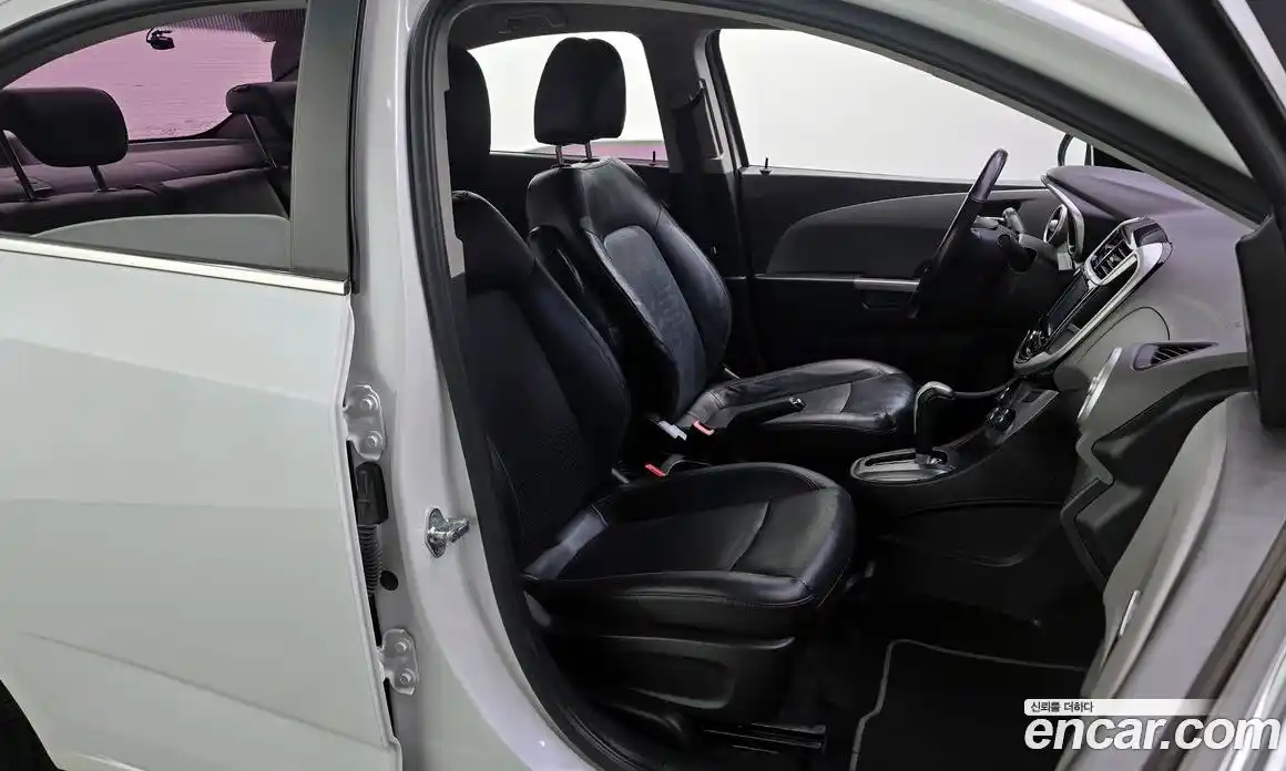 Chevrolet Aveo 2017 1.4 гидро в Москве, фото 12