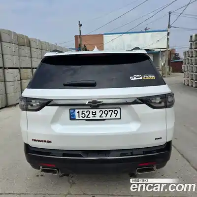 Chevrolet Traverse 2021 3.6 гидро в Москве № 2128249, миниатюра 5