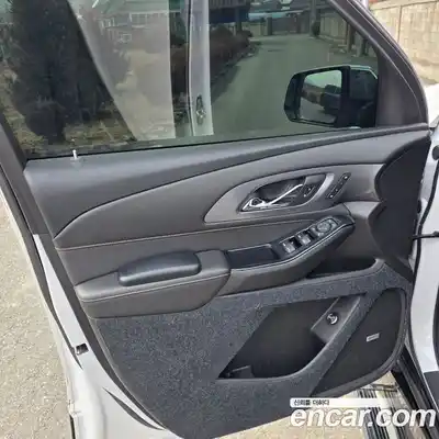 Chevrolet Traverse 2021 3.6 гидро в Москве № 2128249, миниатюра 9