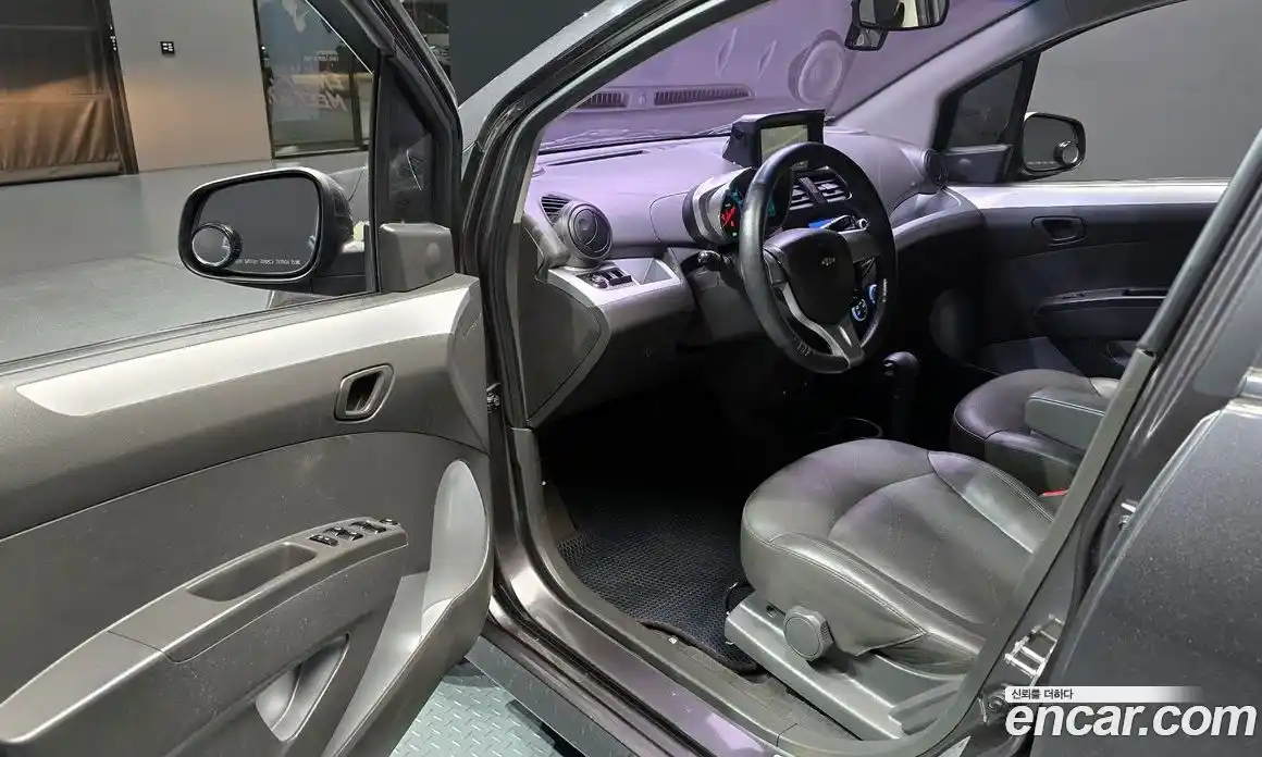 Chevrolet Spark 2014 1.0 гидро в Москве № 2128469, фото 13