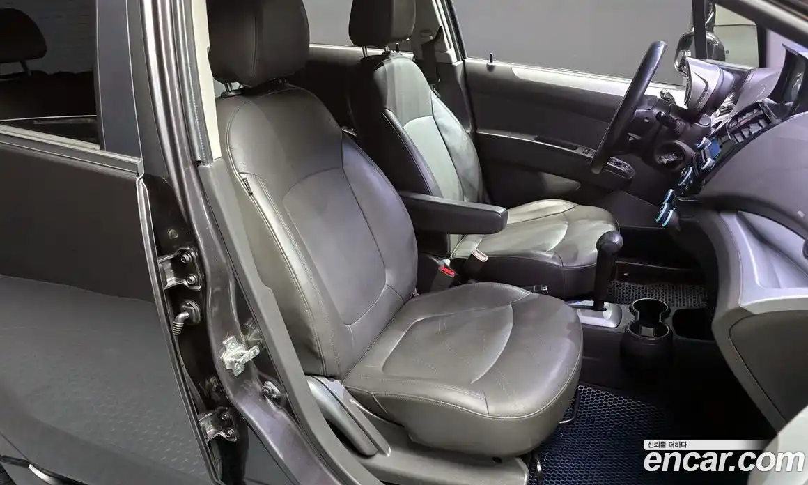 Chevrolet Spark 2014 1.0 гидро в Москве № 2128469, фото 16