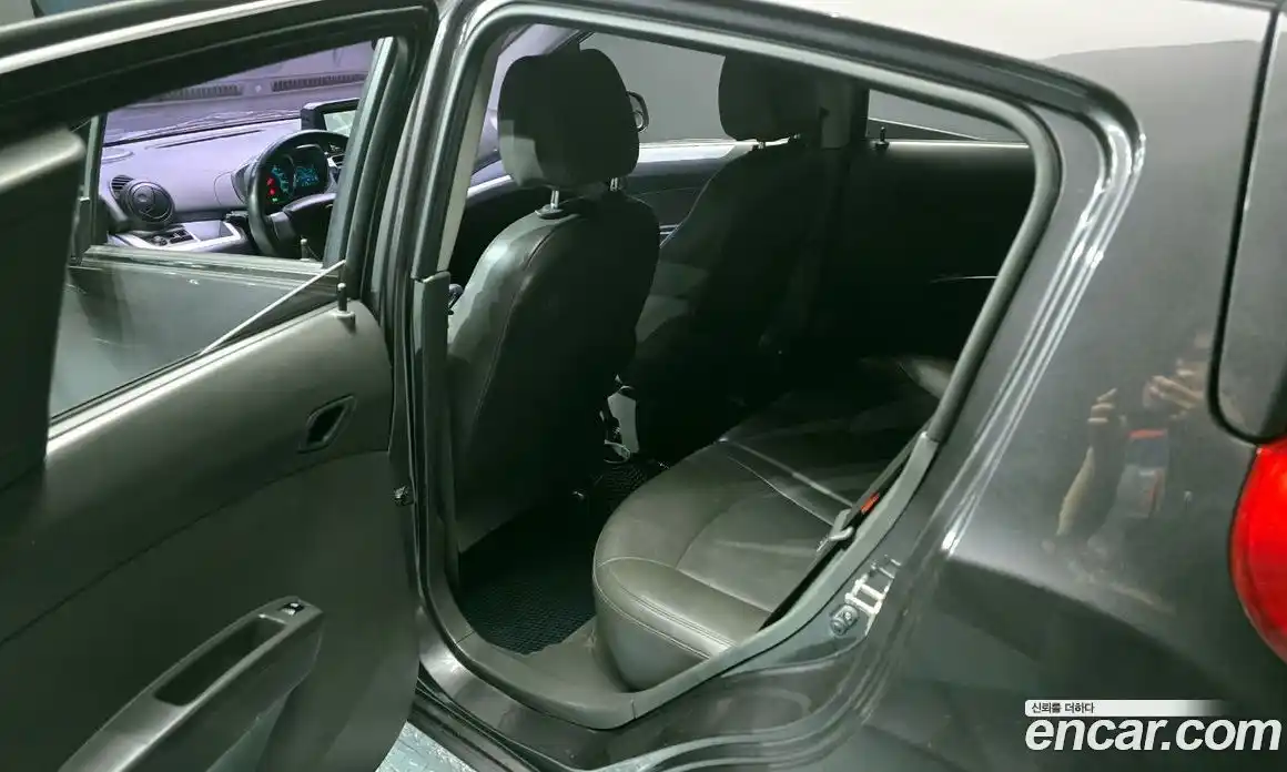 Chevrolet Spark 2014 1.0 гидро в Москве № 2128469, фото 18