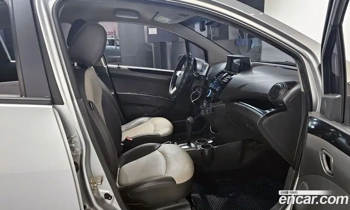 Chevrolet Spark 2012 1.0 гидро в Москве № 2128500, фото 16