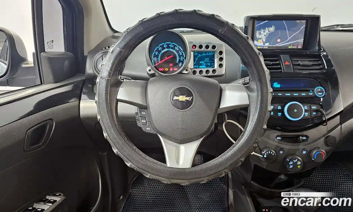 Chevrolet Spark 2012 1.0 гидро в Москве № 2128500, фото 19