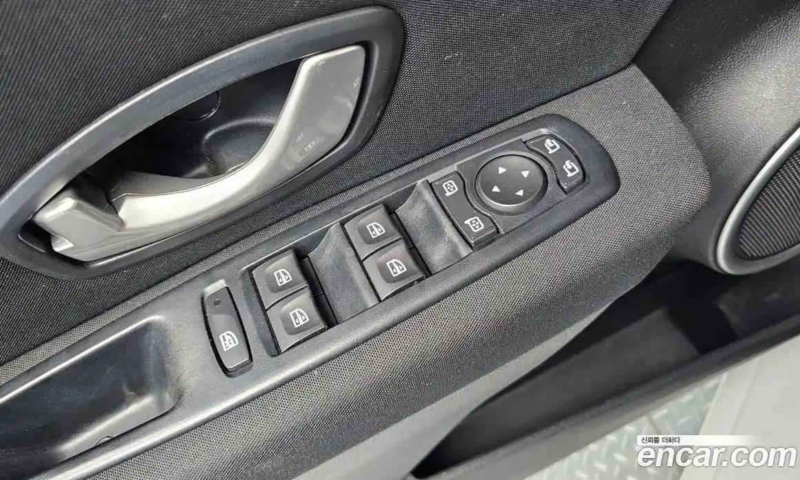 Renault SM3 2016 1.6 гидро в Москве № 2129060, фото 29