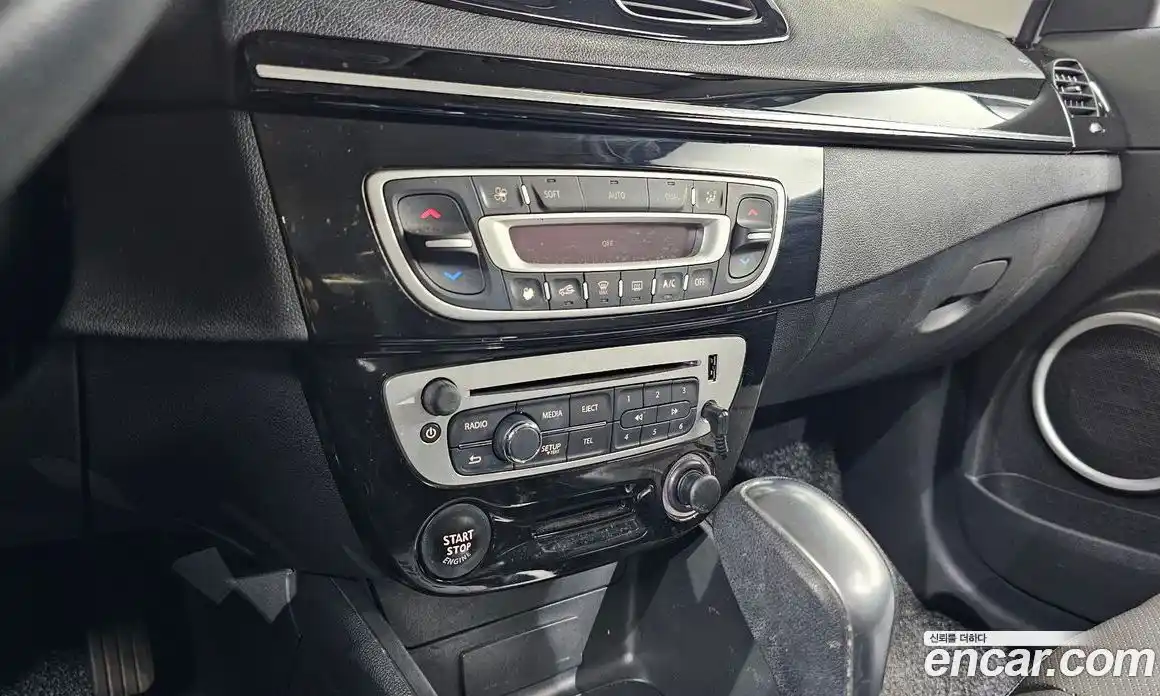Renault SM3 2016 1.6 гидро в Москве № 2129060, фото 30