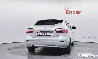 Renault SM3 2016 1.6 гидро в Москве № 2129060, миниатюра 4