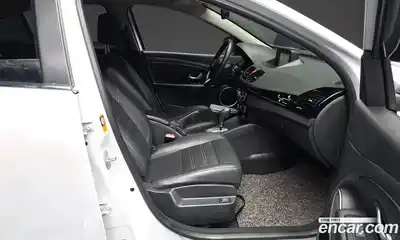Renault SM3 2017 гидро в Москве № 2129122, миниатюра 11