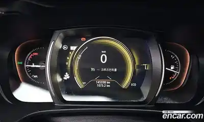 Renault QM6 2019 2.0 гидро в Москве № 2129342, миниатюра 11