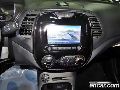 Renault QM3 2014 1.5 гидро в Москве № 2129646, миниатюра 11