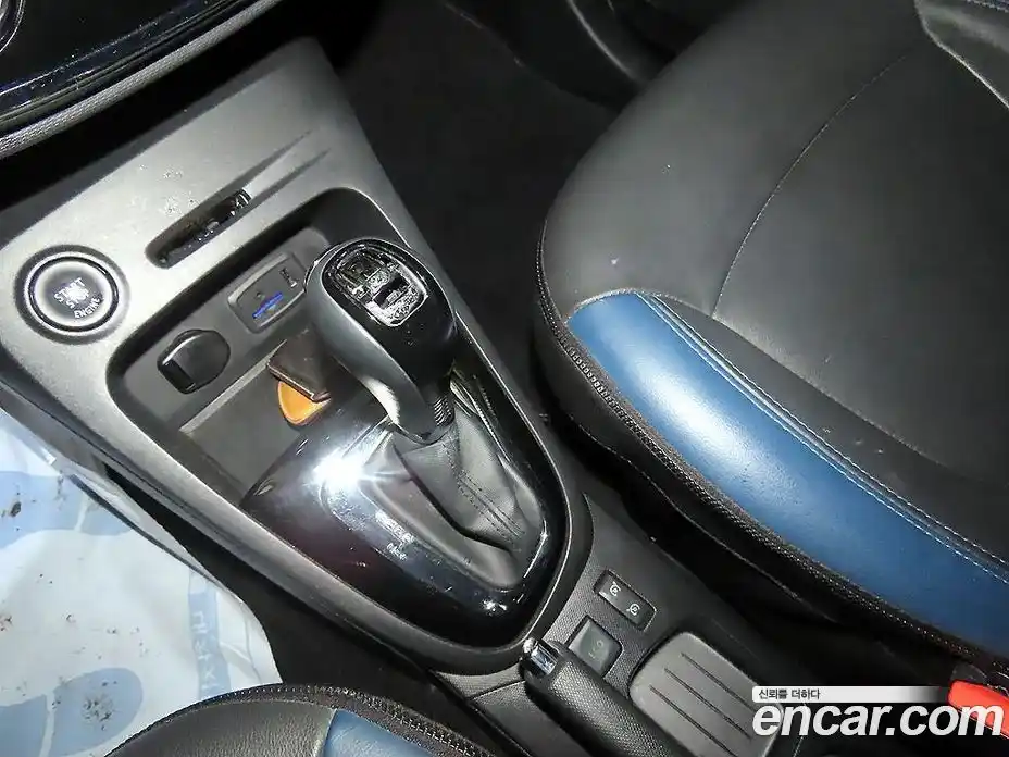 Renault QM3 2014 1.5 гидро в Москве № 2129646, фото 12