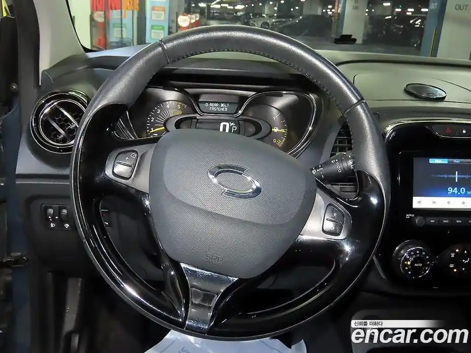 Renault QM3 2014 1.5 гидро в Москве № 2129646, фото 8