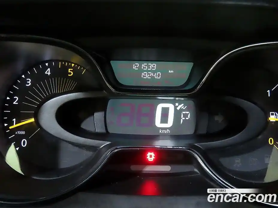 Renault QM3 2014 1.5 гидро в Москве № 2129646, фото 9