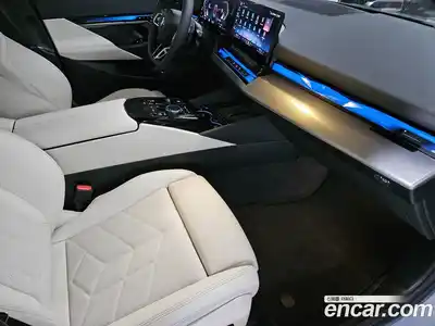 BMW 5-Series 2025 2.0 гидро в Москве № 2129792, миниатюра 10
