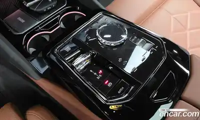 BMW 5-Series 2025 2.0 гидро в Москве № 2129817, миниатюра 12